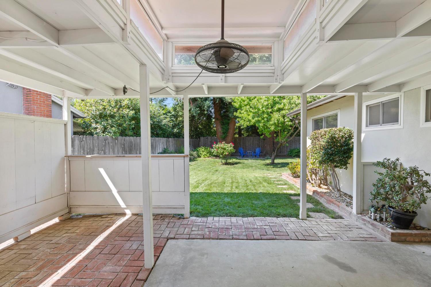 1186 Maple Avenue