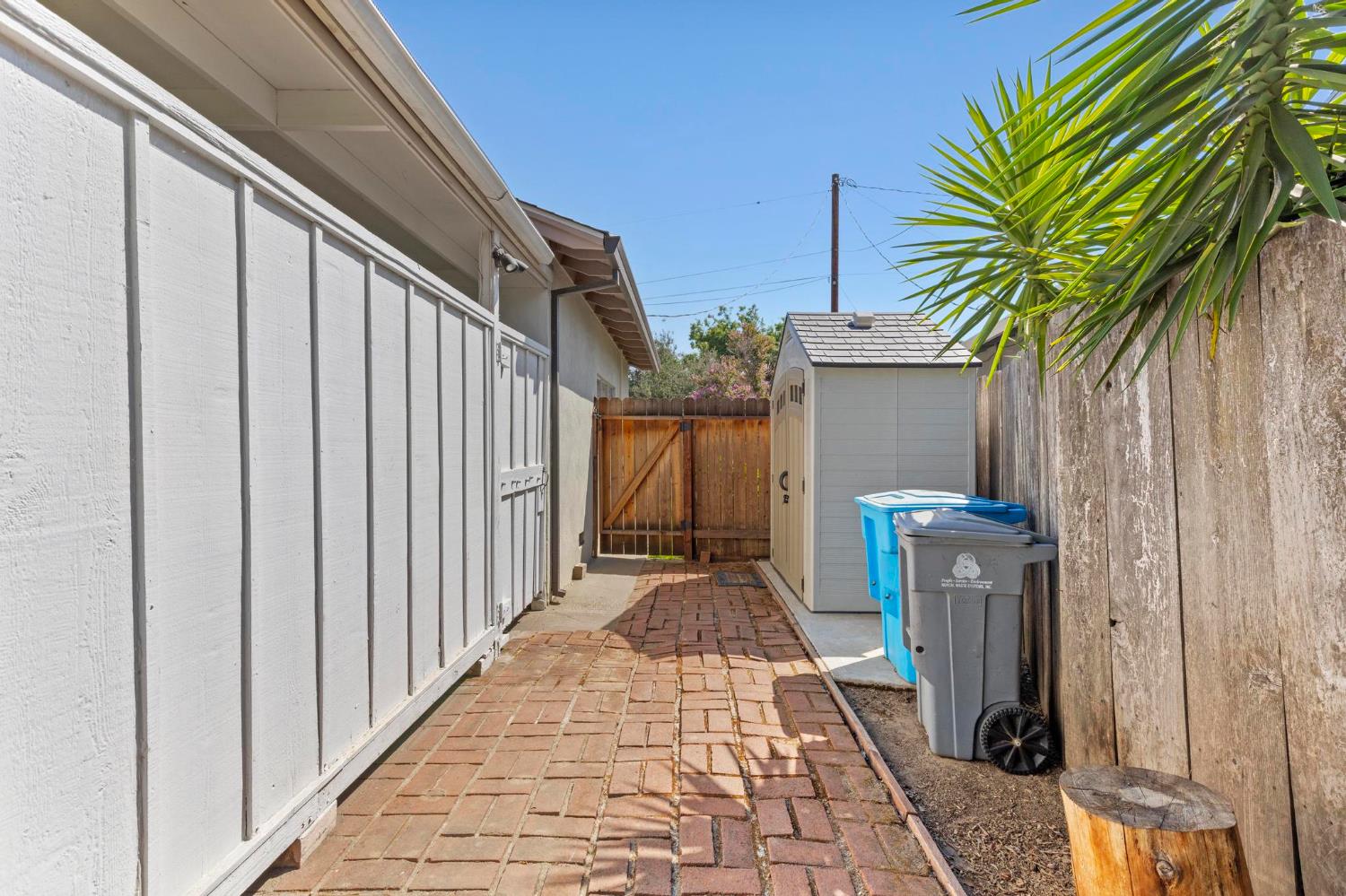 1186 Maple Avenue
