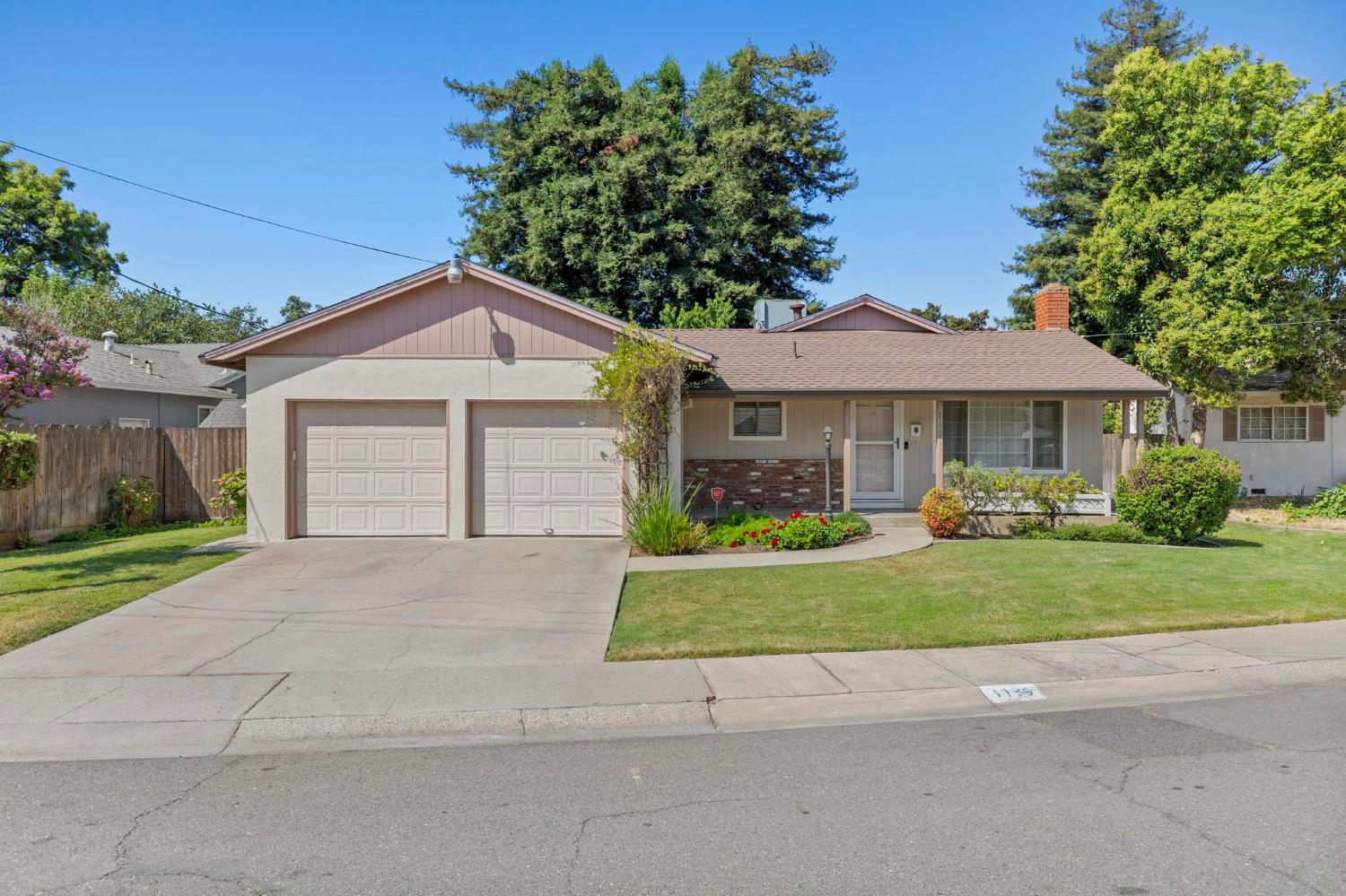 1186 Maple Avenue