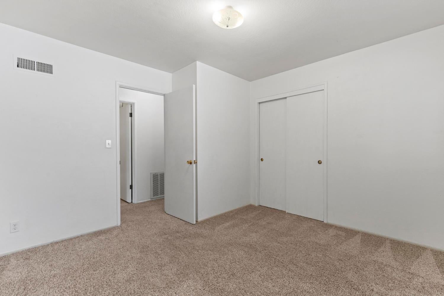 1186 Maple Avenue