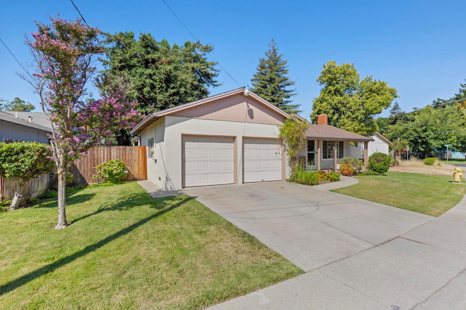 1186 Maple Avenue