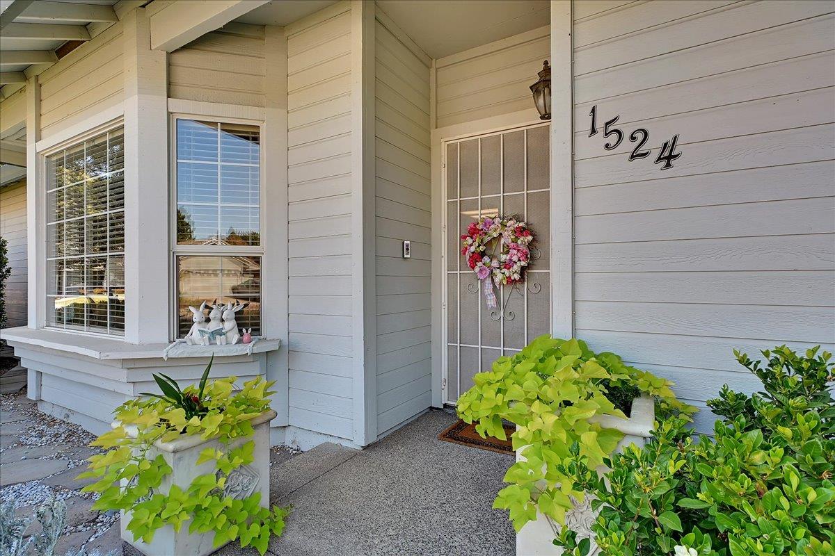 1524 Spyglass Drive