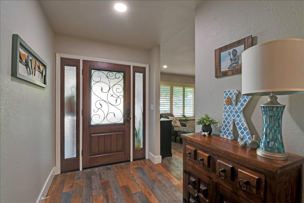 1620 Elizabeth Lane