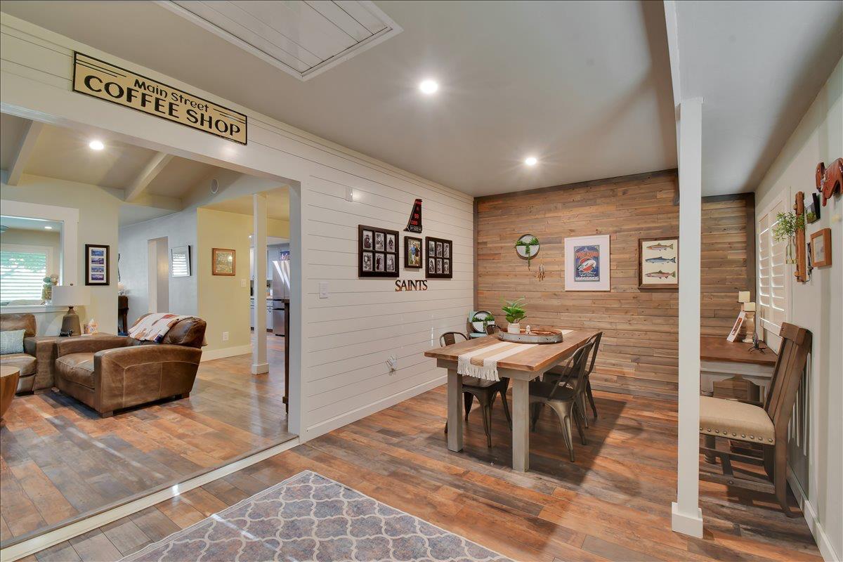 1620 Elizabeth Lane