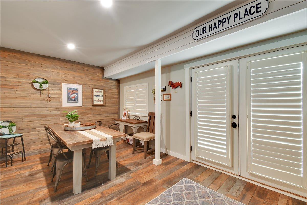 1620 Elizabeth Lane