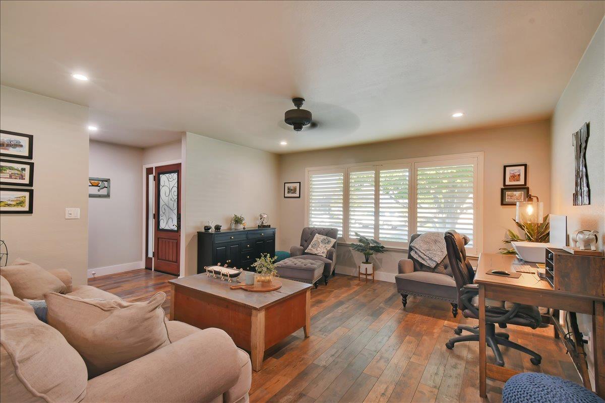 1620 Elizabeth Lane