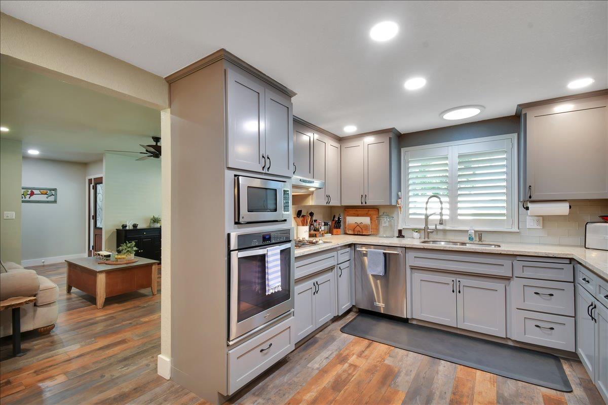 1620 Elizabeth Lane