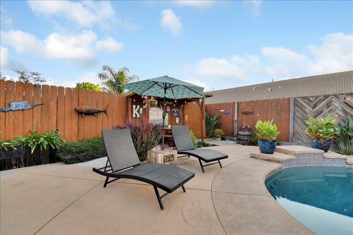 1620 Elizabeth Lane