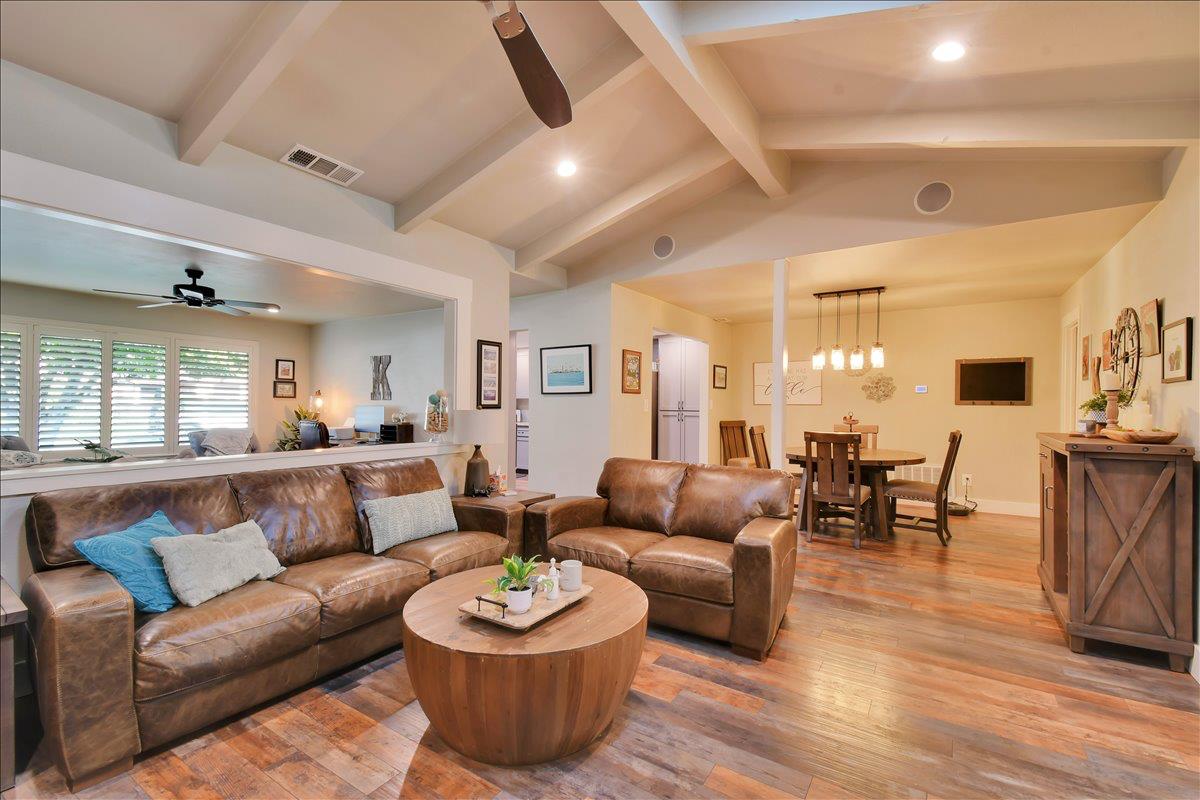 1620 Elizabeth Lane