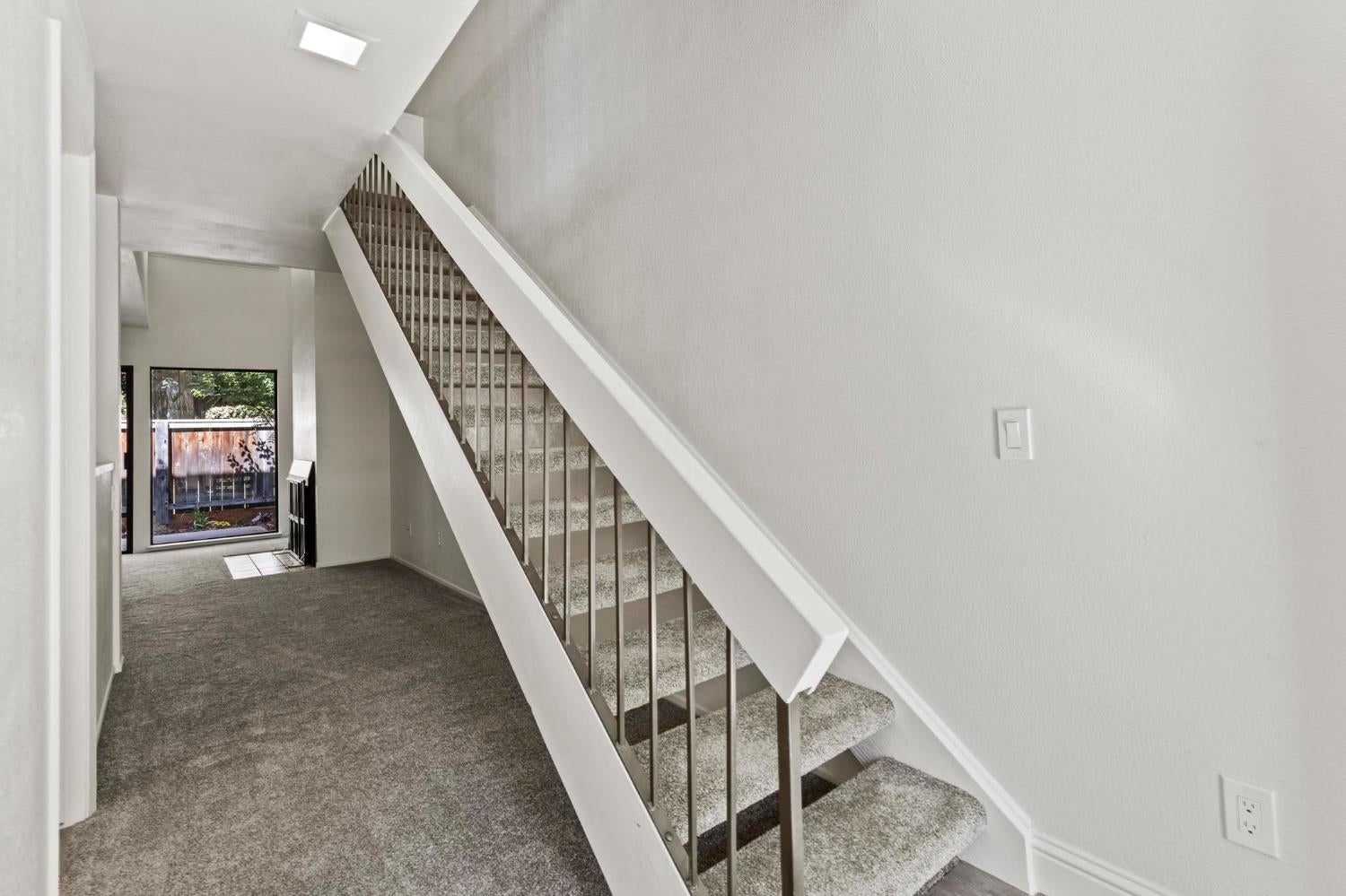 750 Lincoln Road 82