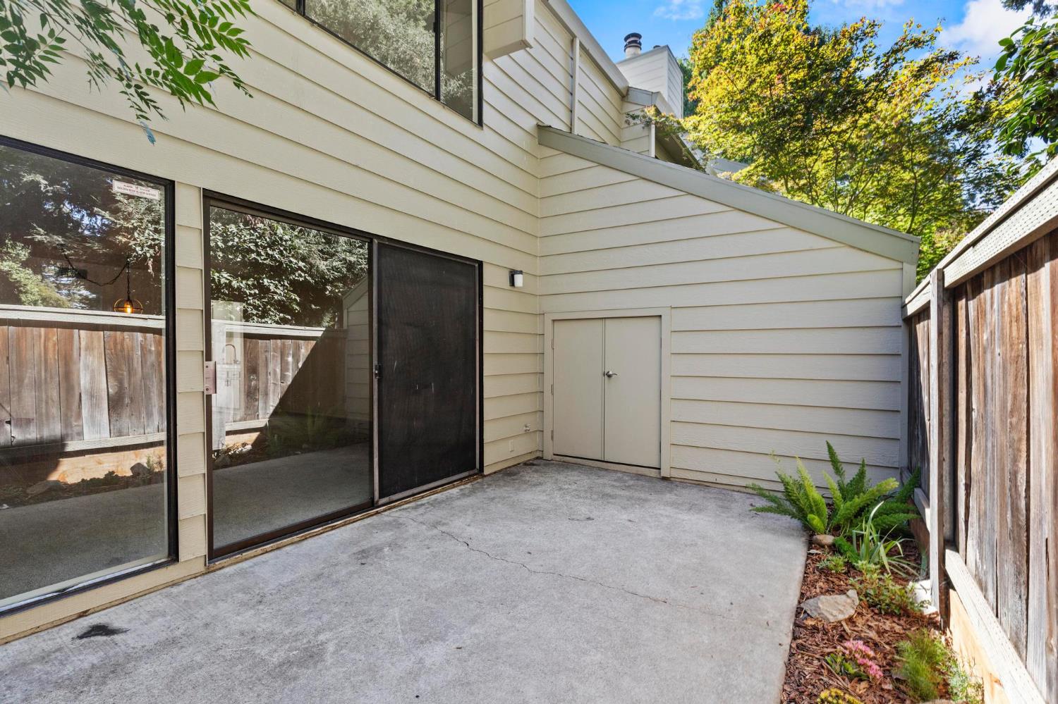 750 Lincoln Road 82