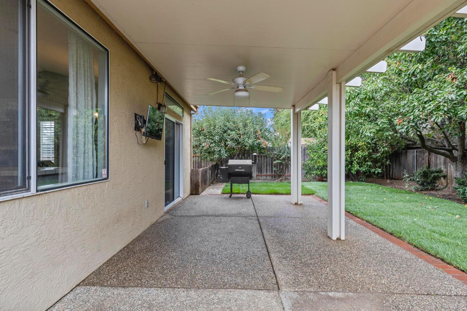 2441 Dove Court