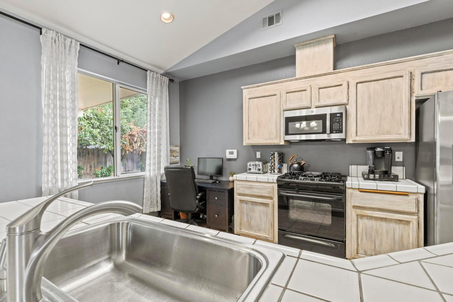 2441 Dove Court