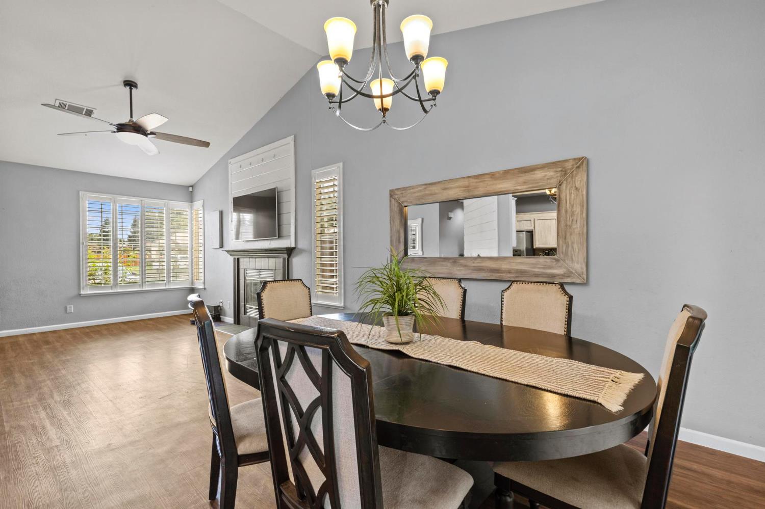 2441 Dove Court