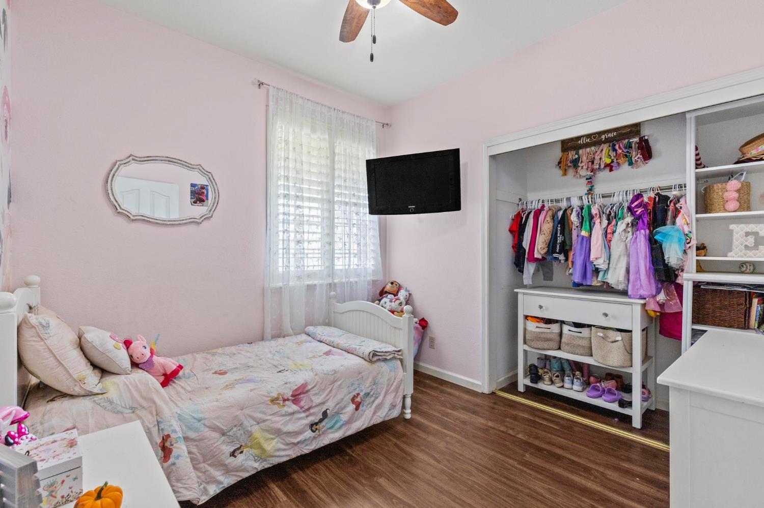 2441 Dove Court