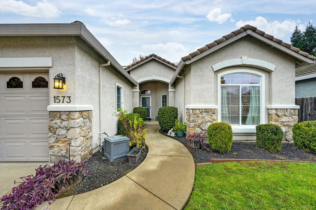 1573 Mehar Court