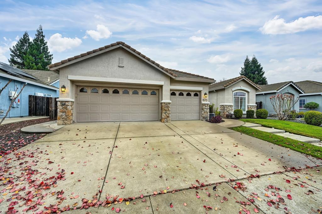 1573 Mehar Court