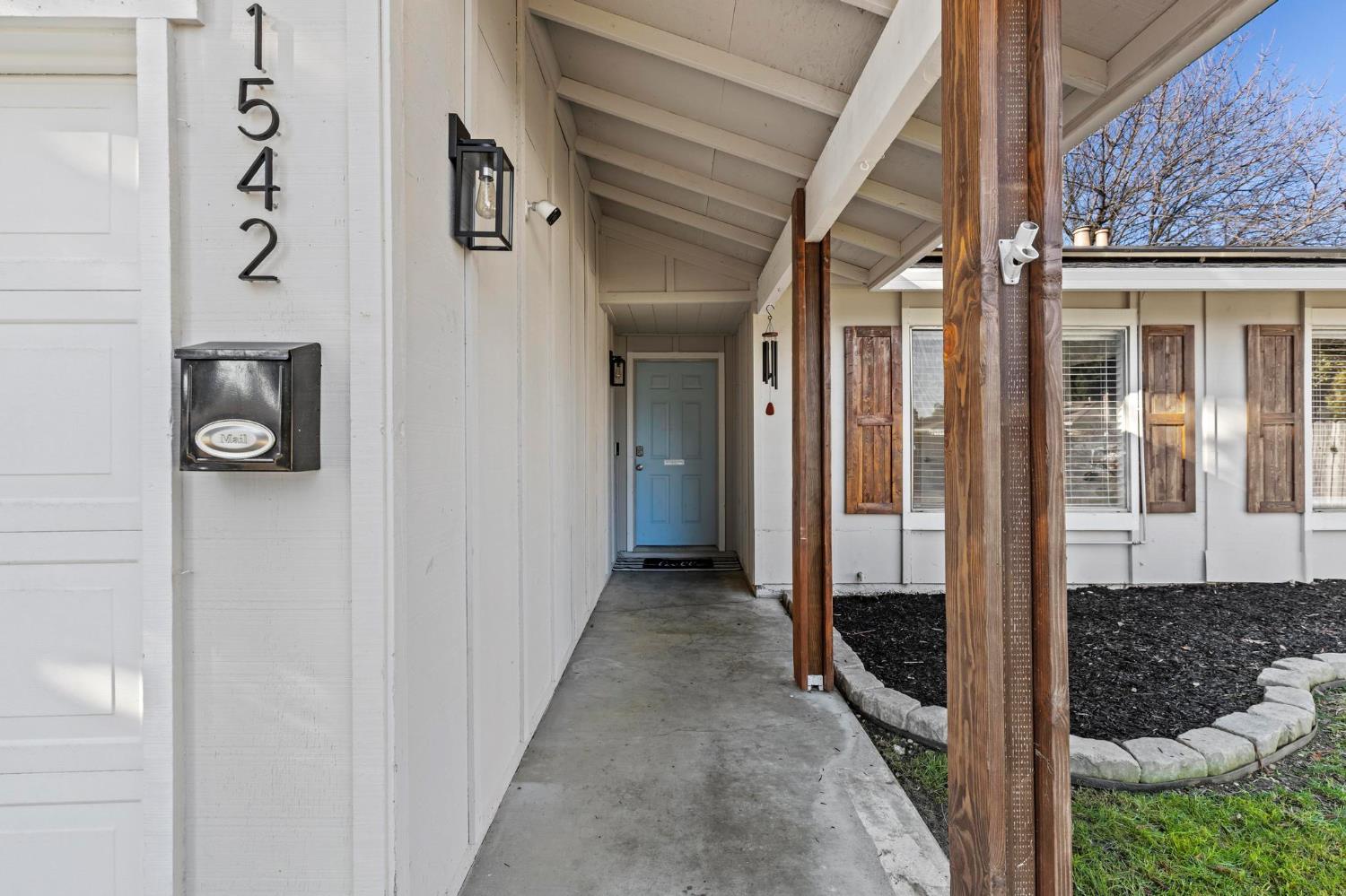1542 Granada Way