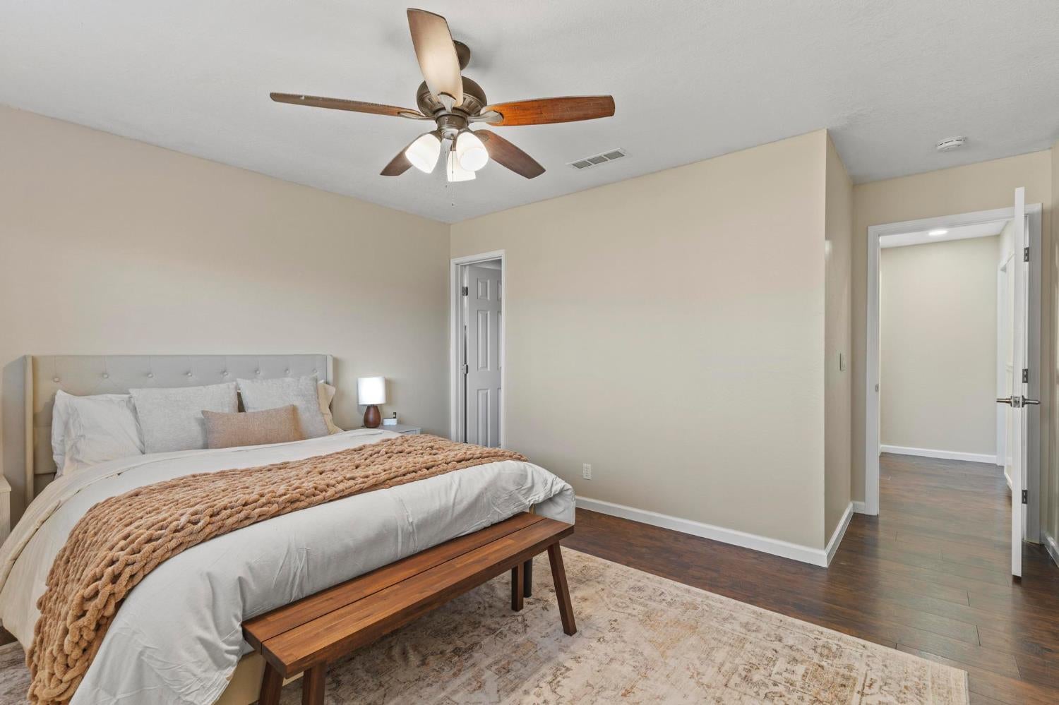 1542 Granada Way