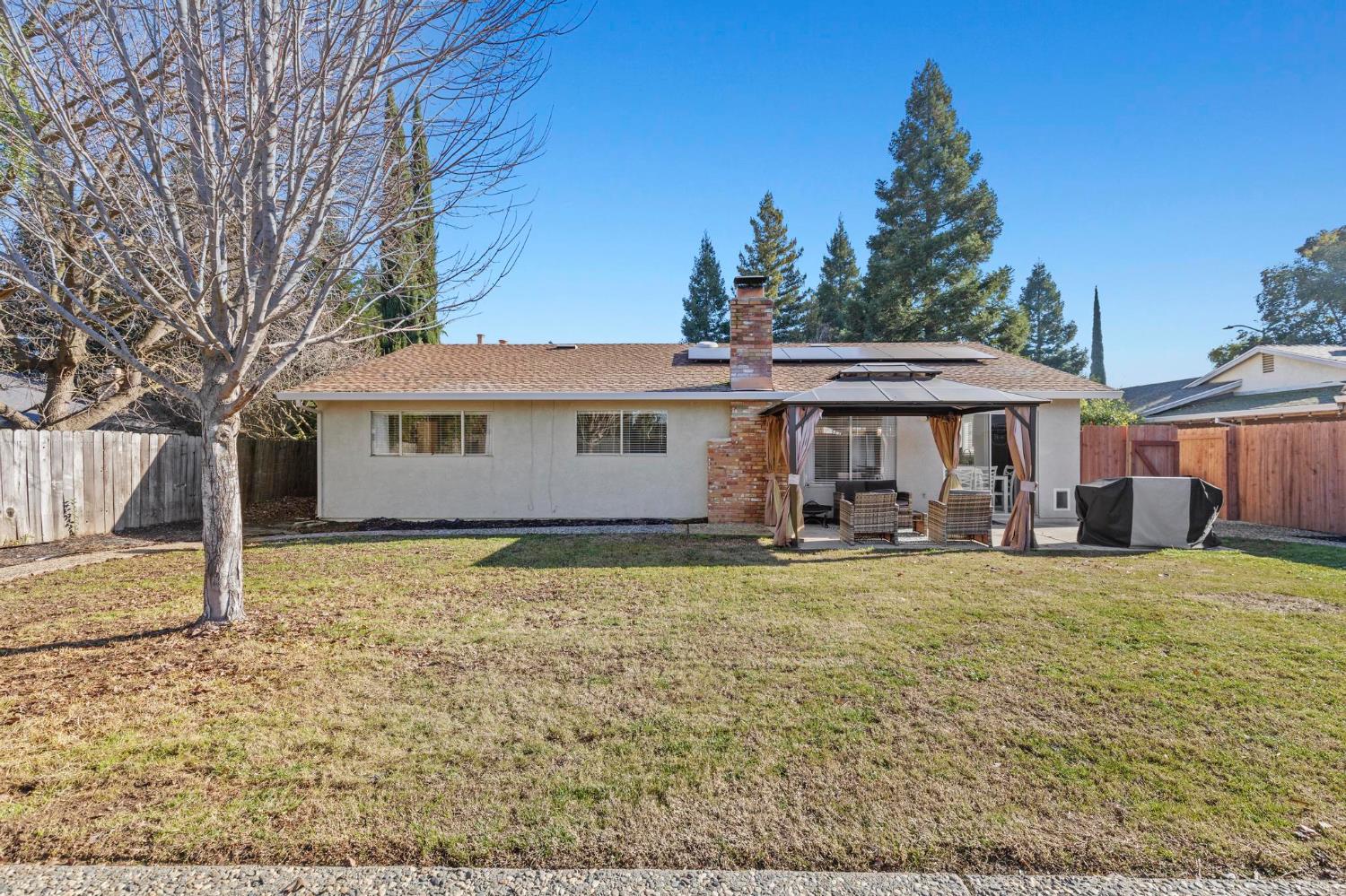 1542 Granada Way