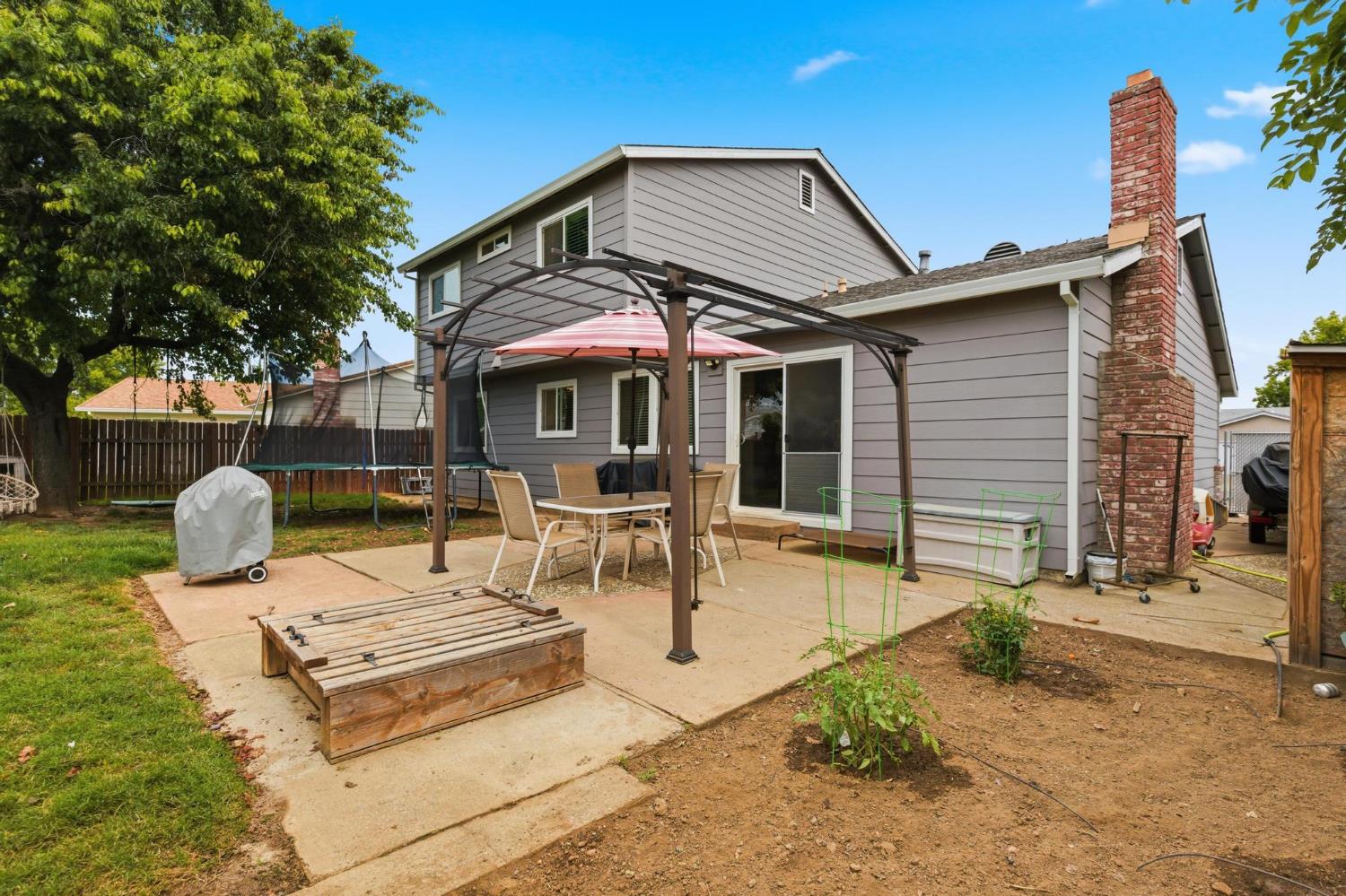 1520 El Cerrito Court