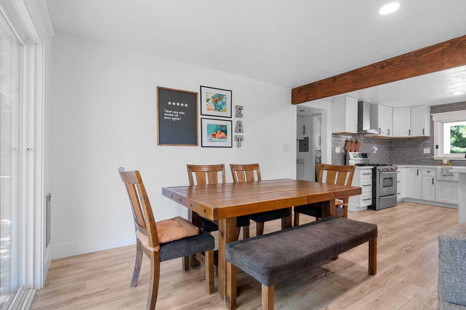 528 Queensbury Way