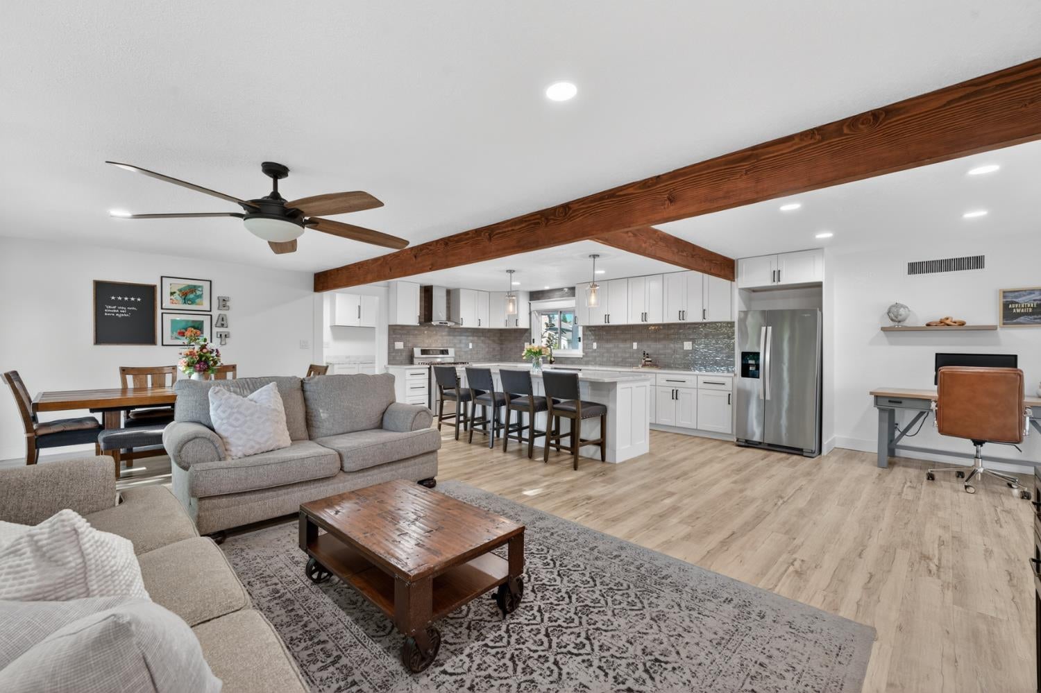 528 Queensbury Way