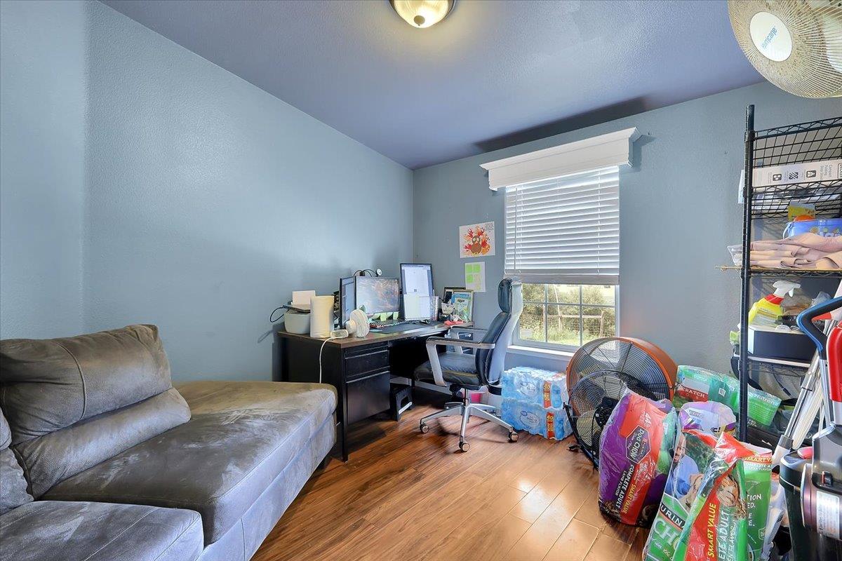 10268 Peoria Road