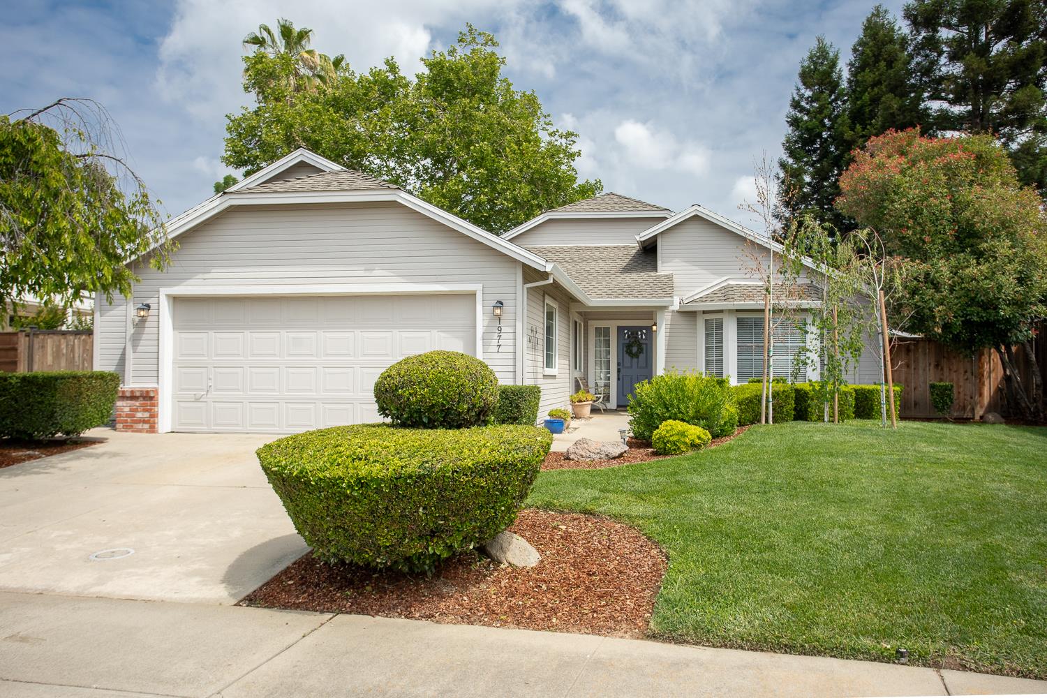 1977 Sofia Drive