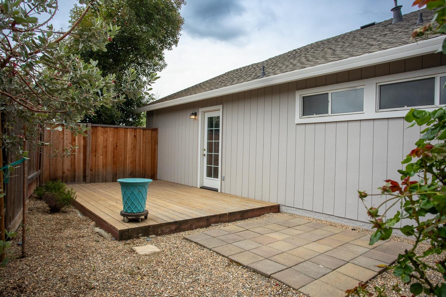 1977 Sofia Drive