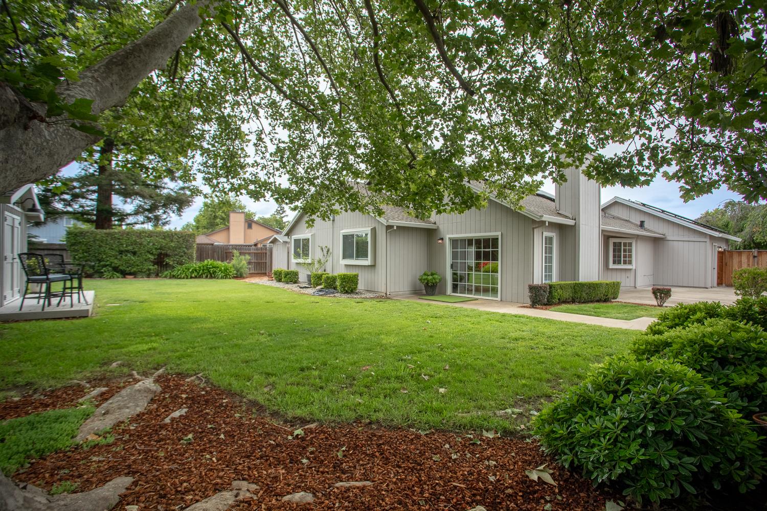 1977 Sofia Drive