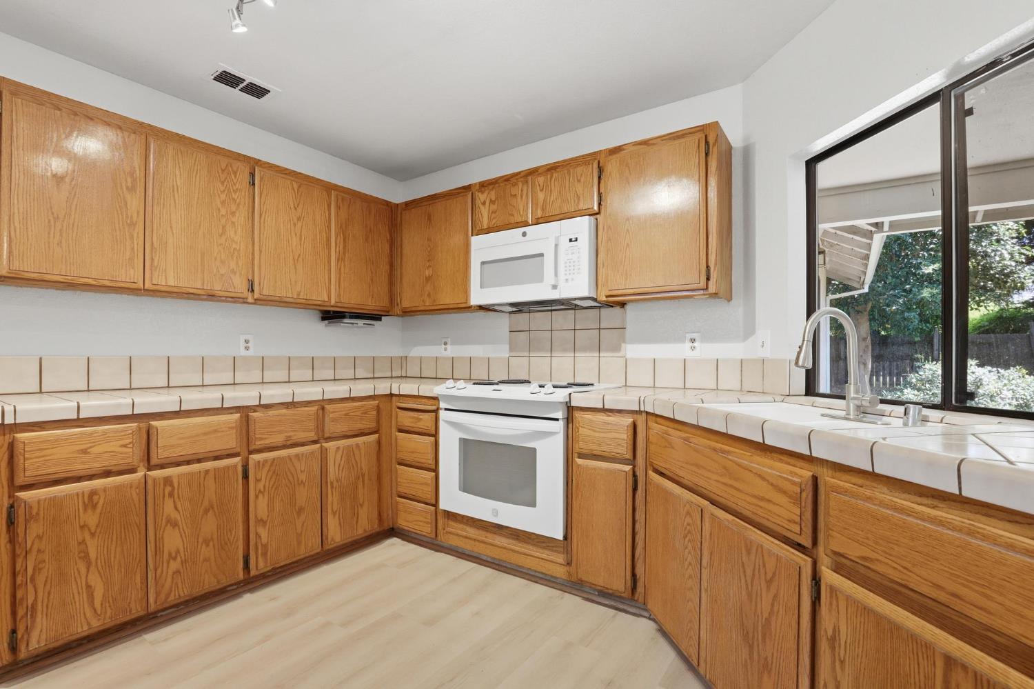 1306 Tradewind Drive