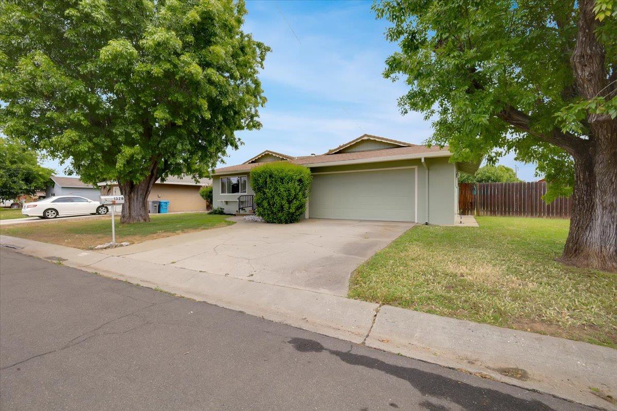 1328 Crest Drive