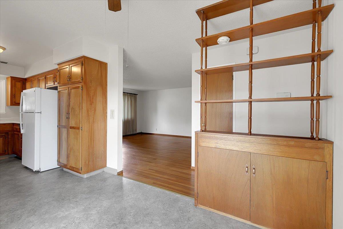 1328 Crest Drive