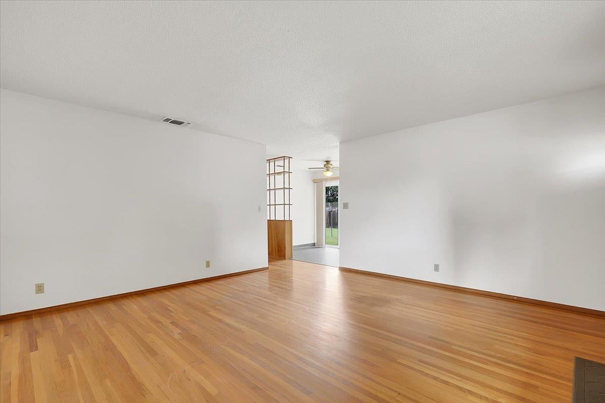1328 Crest Drive