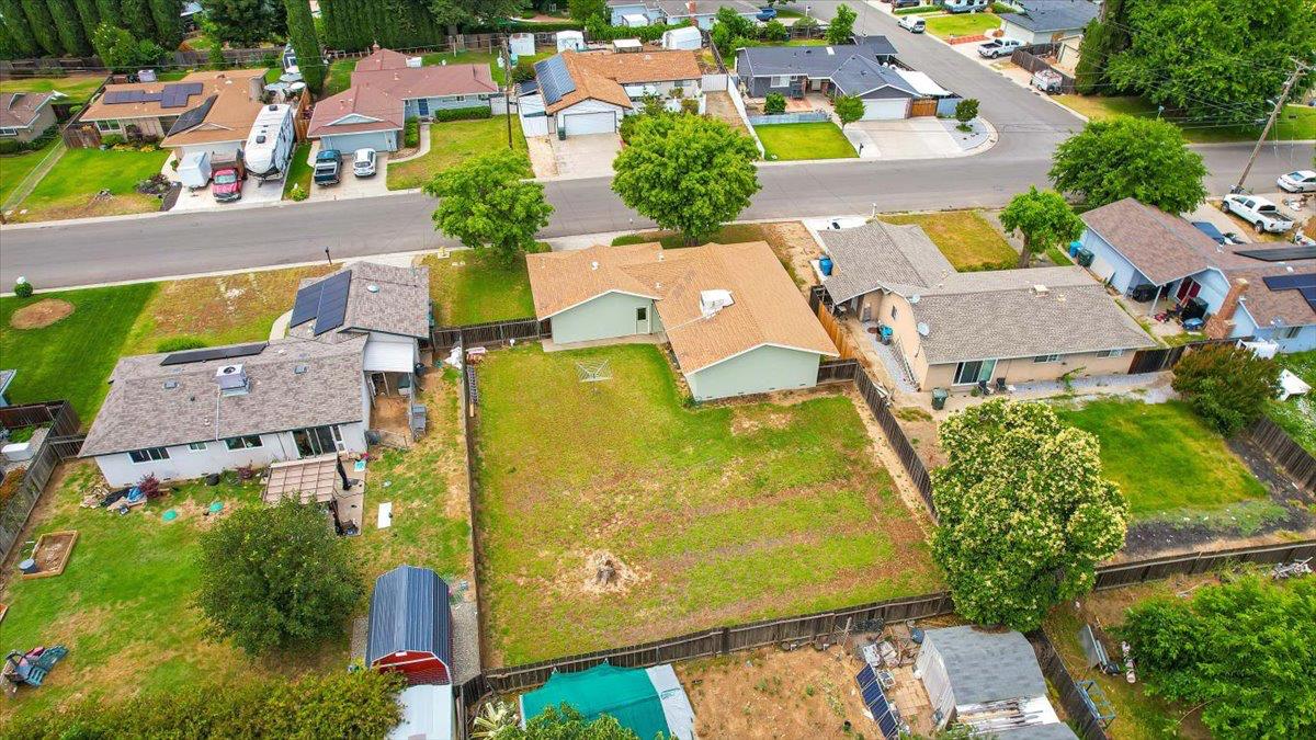 1328 Crest Drive