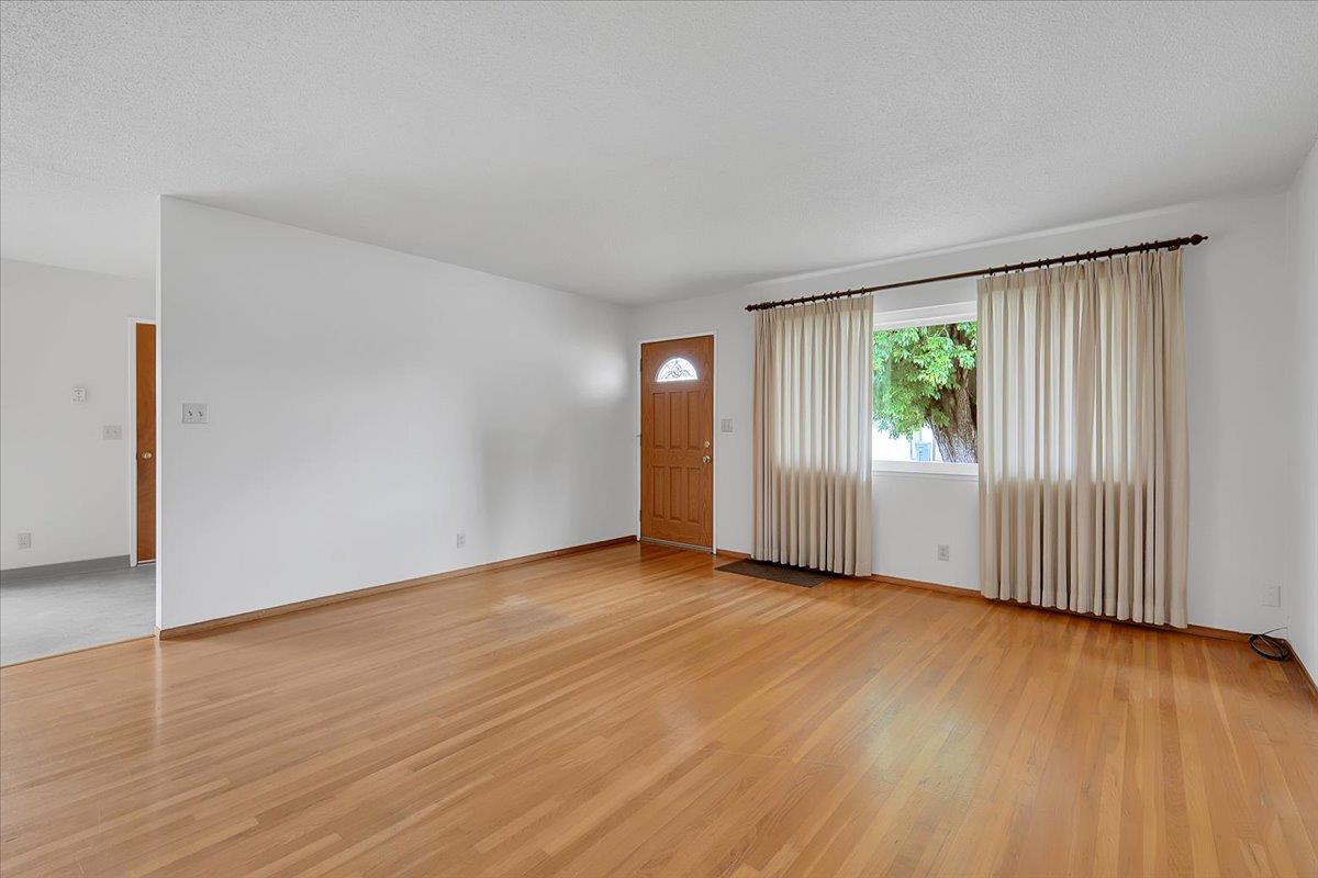 1328 Crest Drive