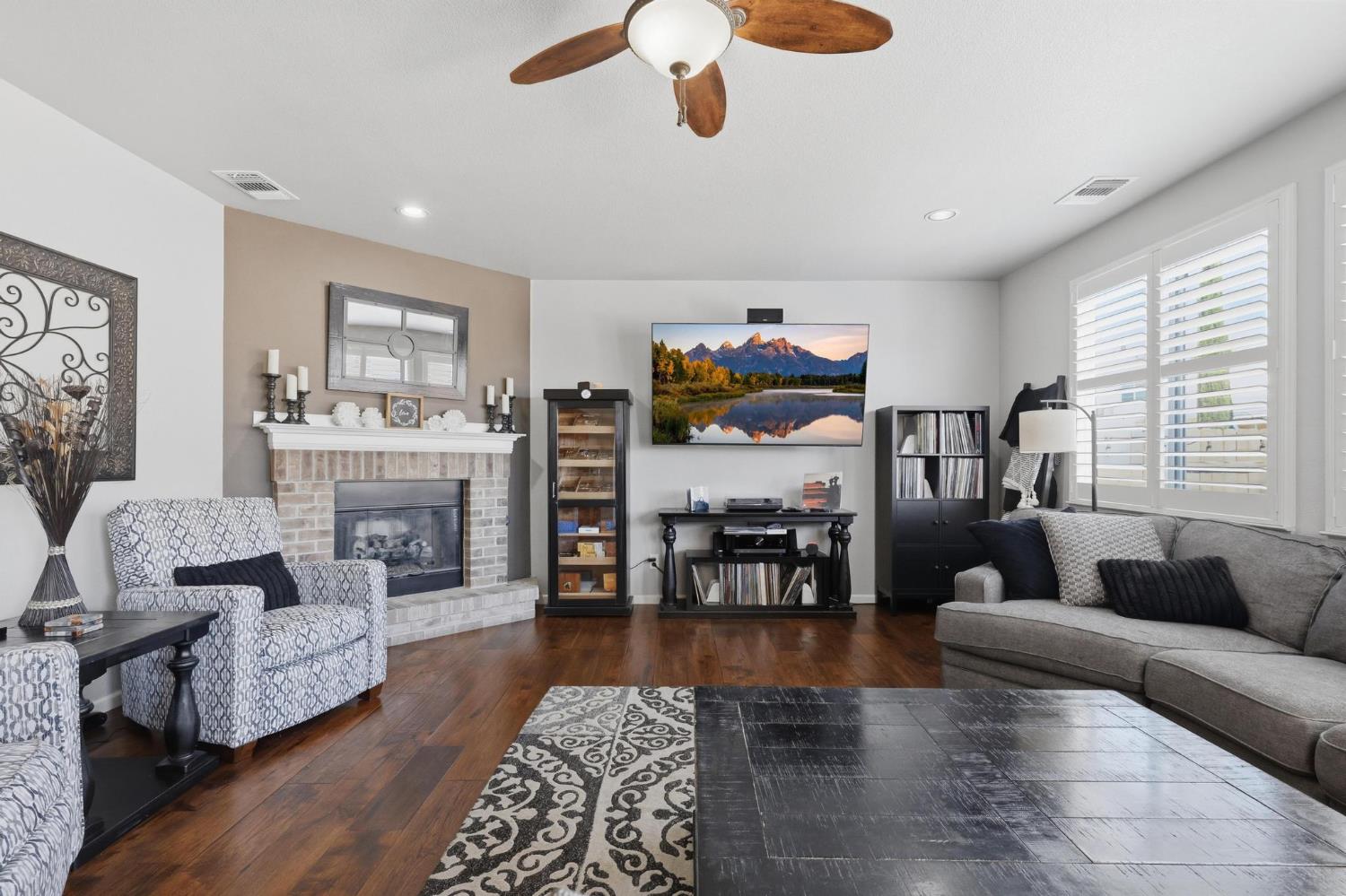 1021 Tres Picos Drive