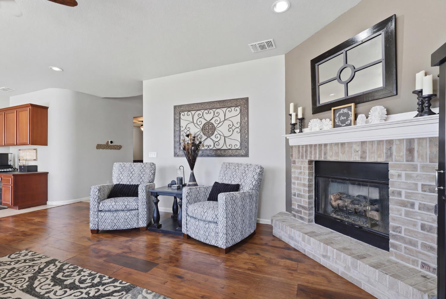 1021 Tres Picos Drive
