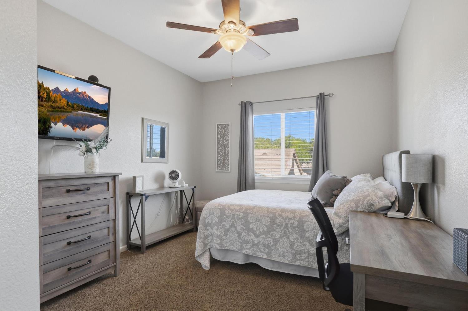 1021 Tres Picos Drive