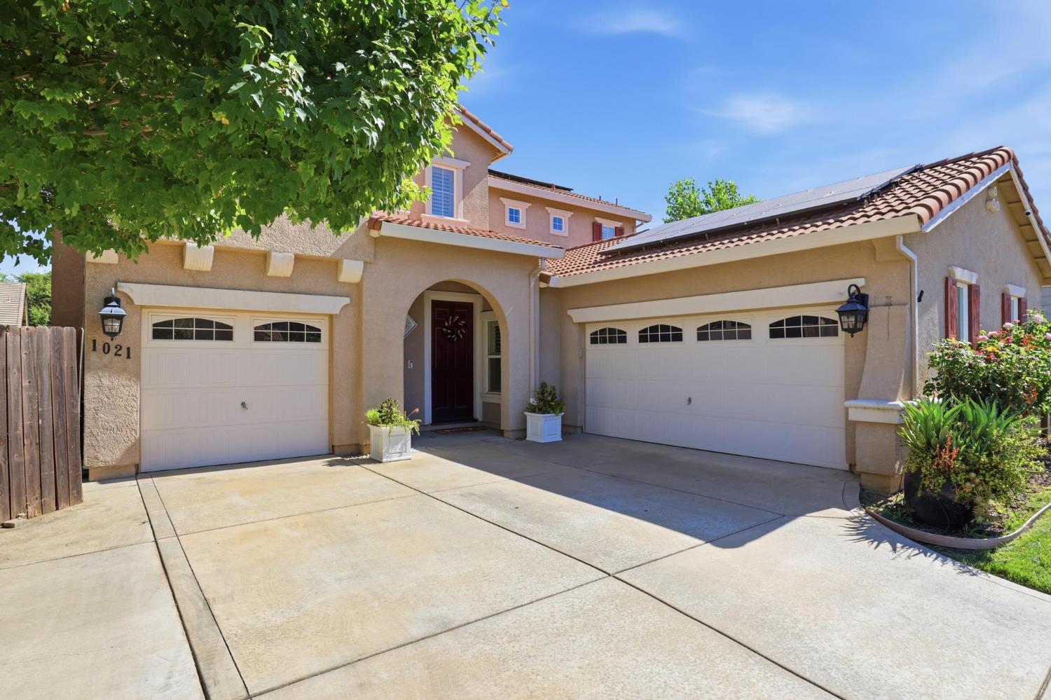 1021 Tres Picos Drive