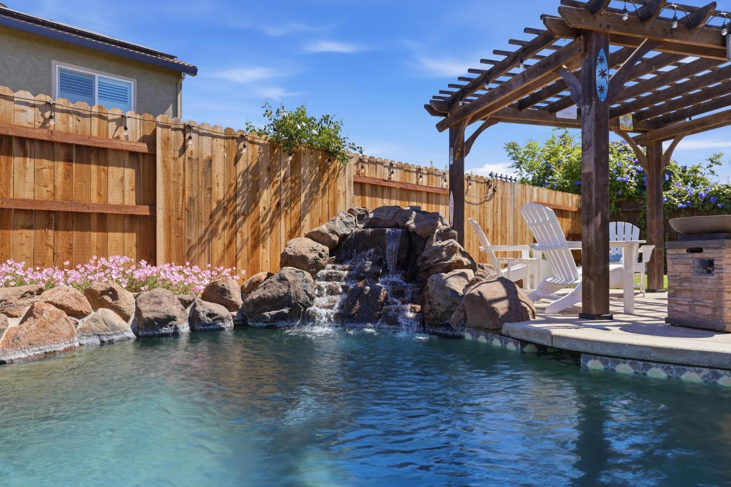 1021 Tres Picos Drive