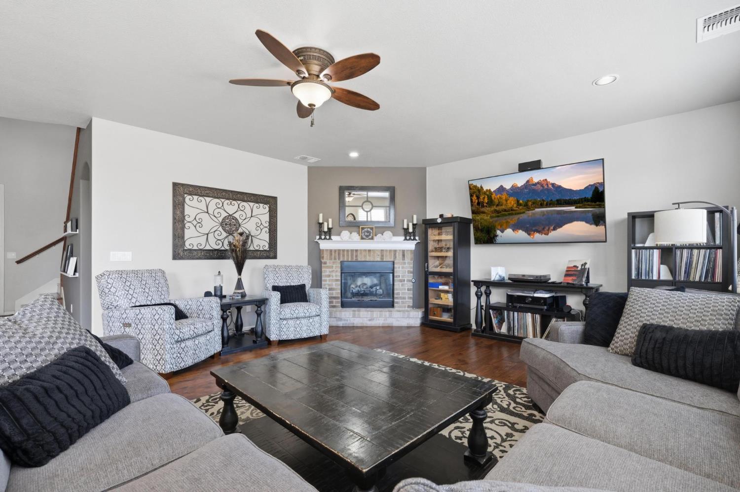 1021 Tres Picos Drive
