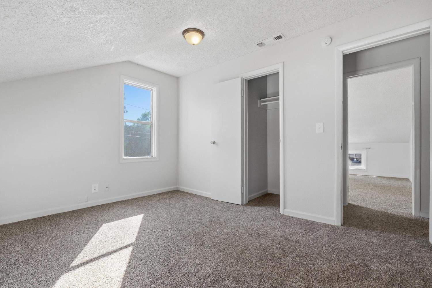430 Robinson Avenue