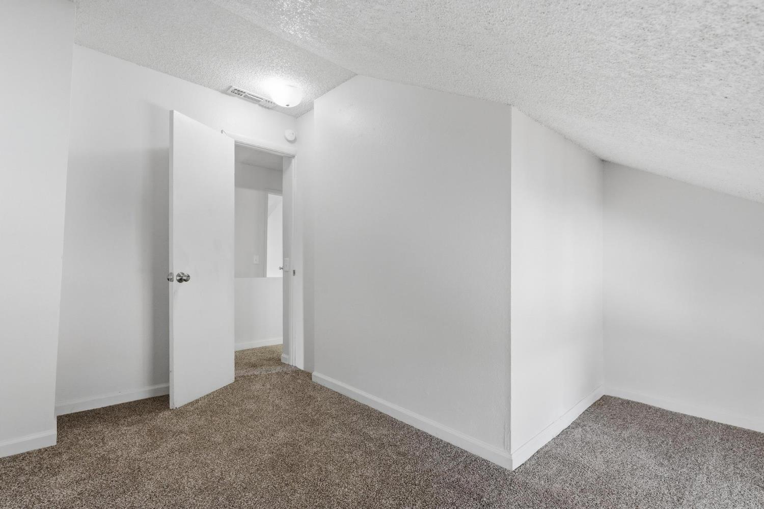 430 Robinson Avenue