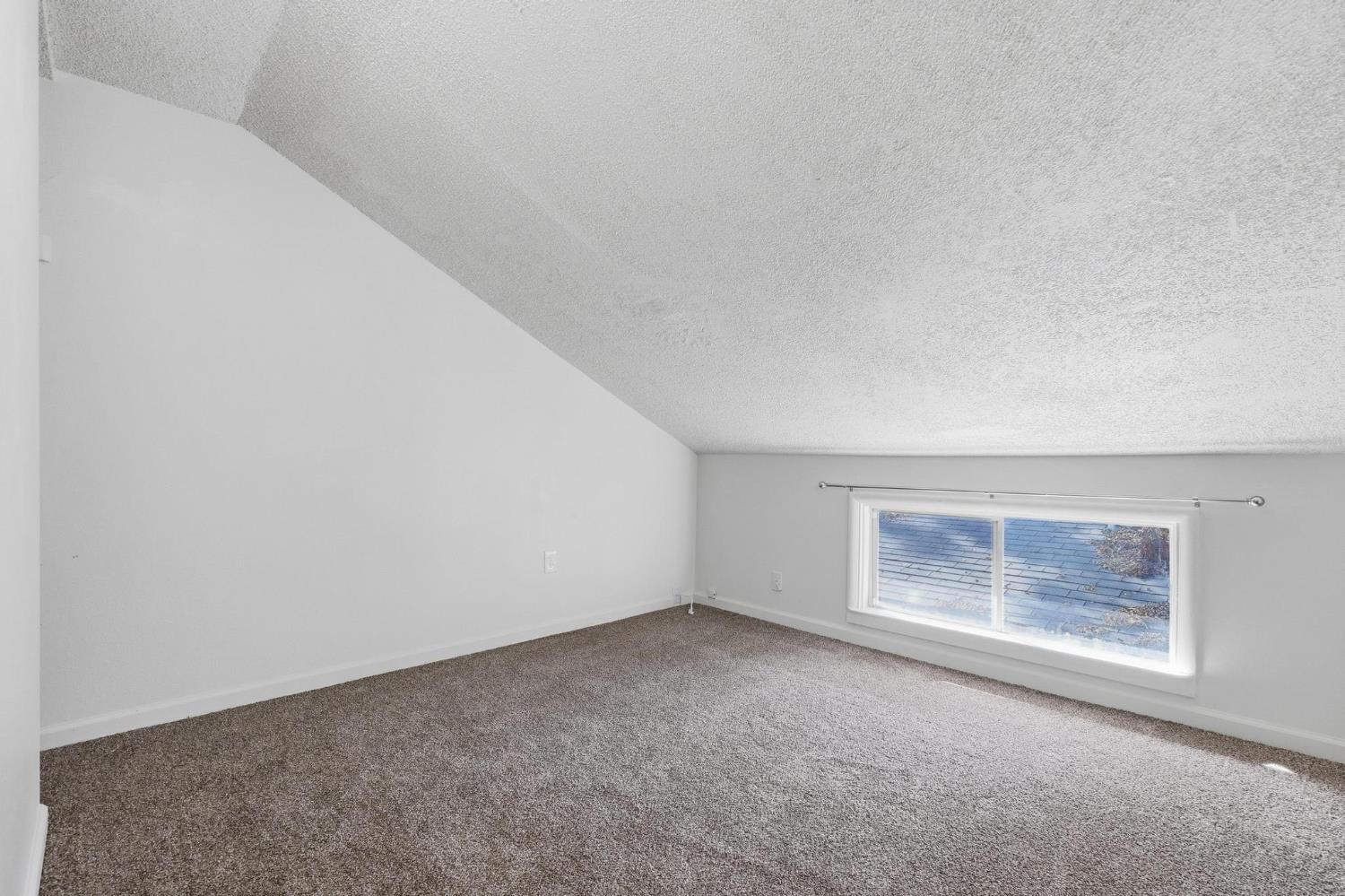 430 Robinson Avenue