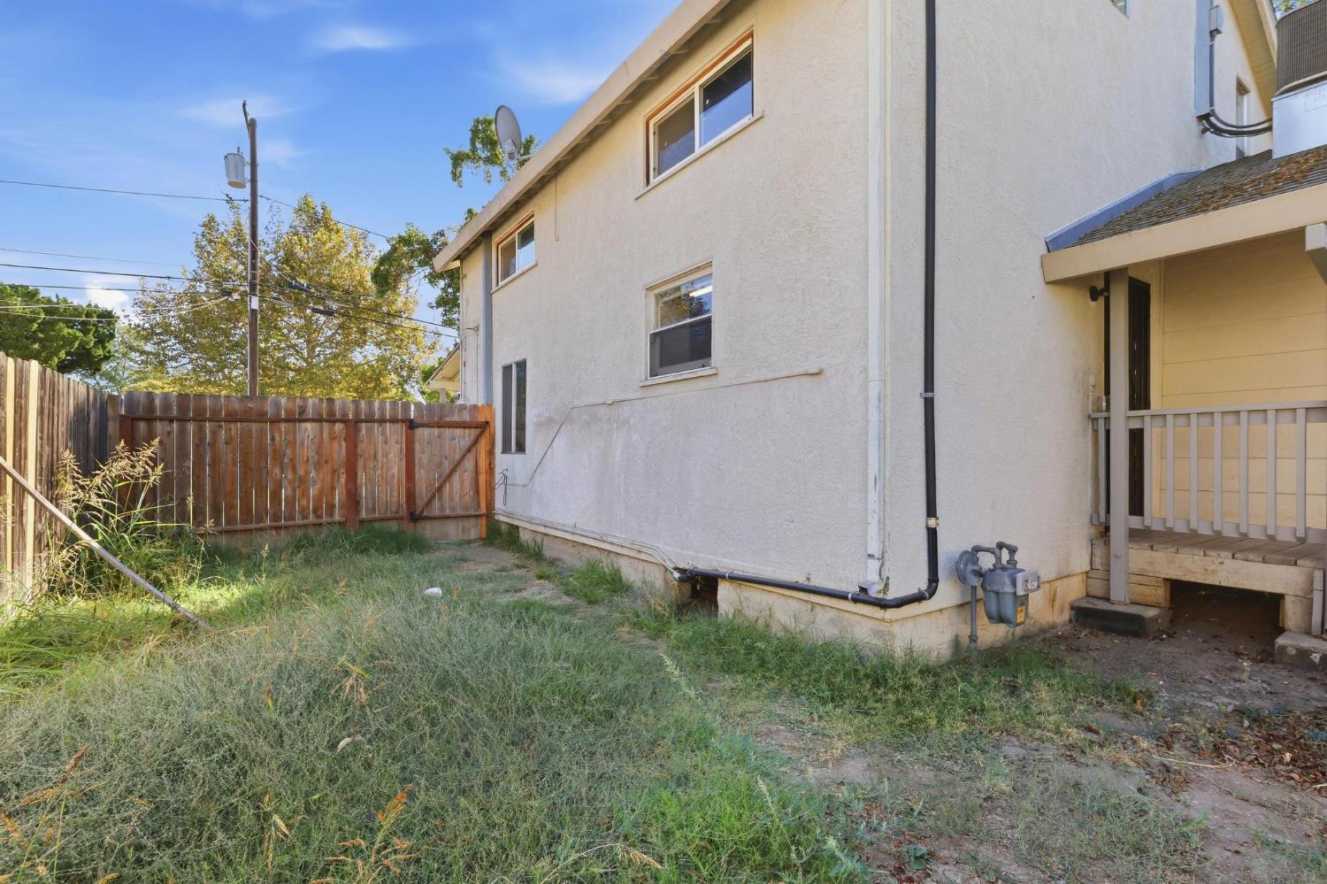 430 Robinson Avenue