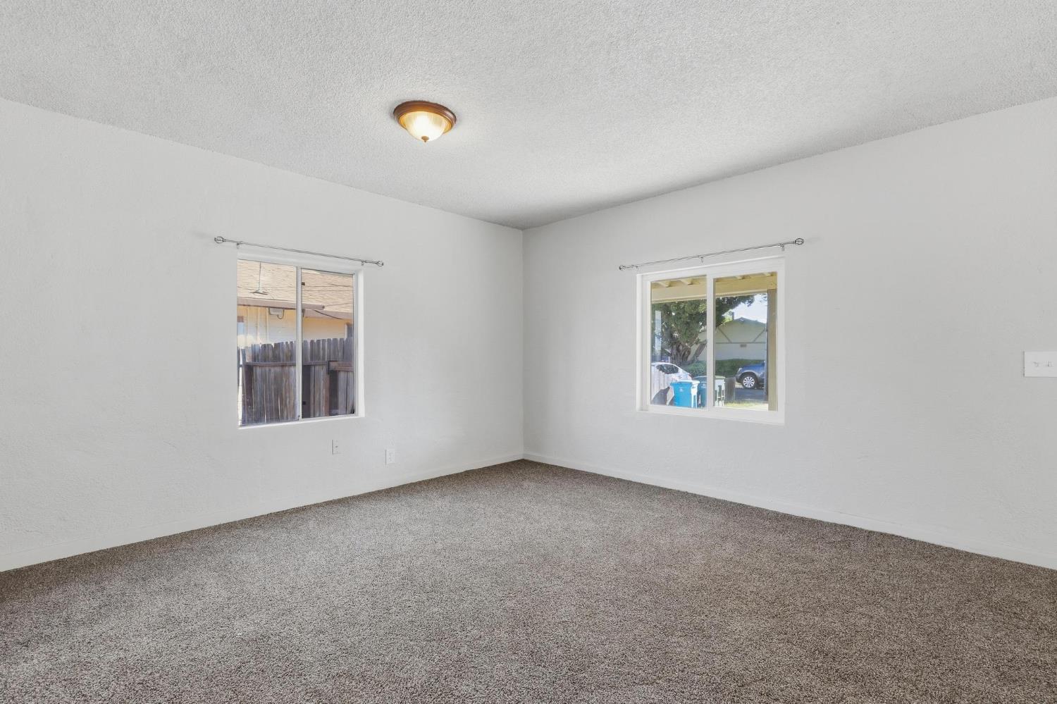 430 Robinson Avenue