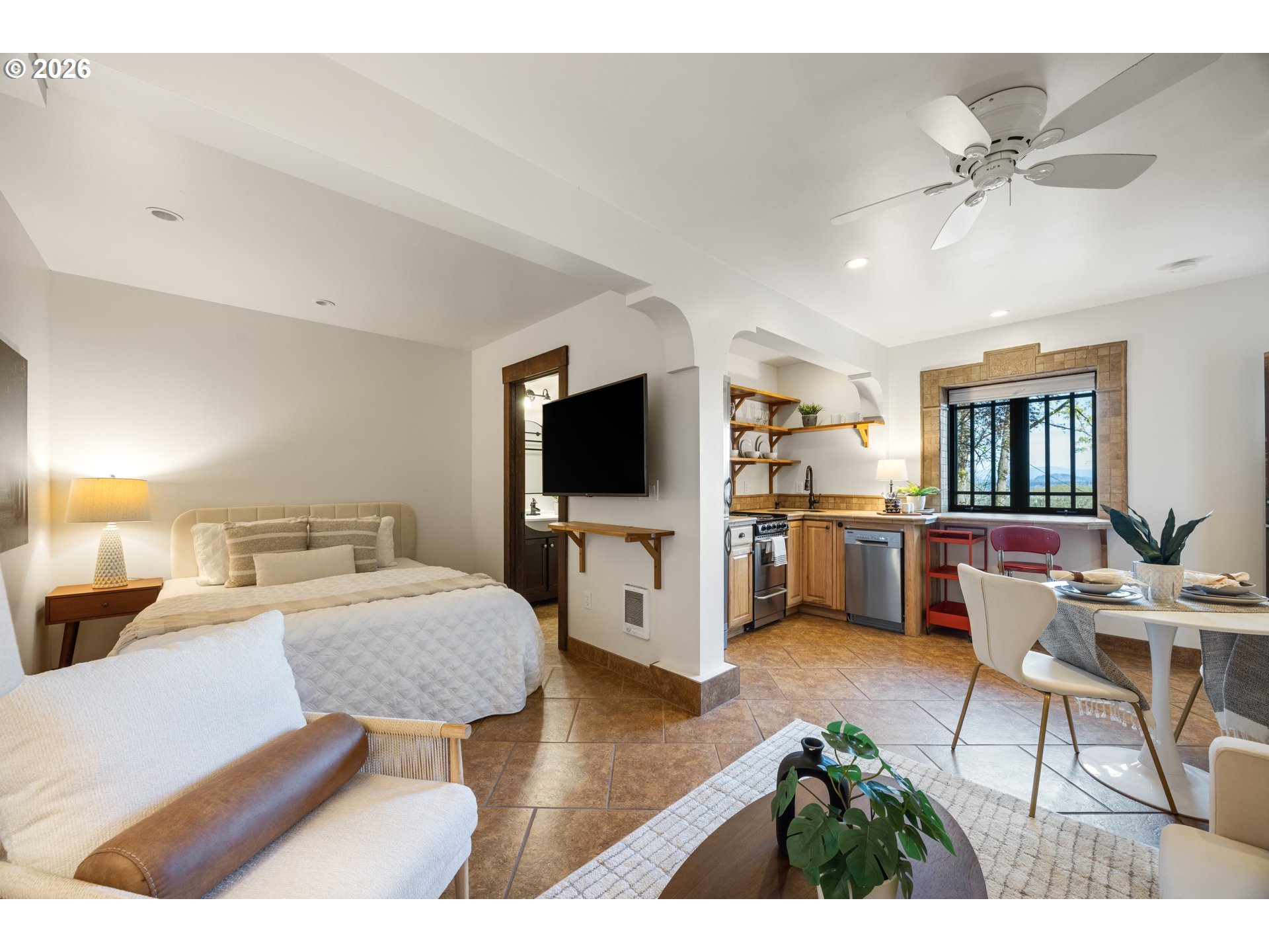 4323 SW HAMILTON TER