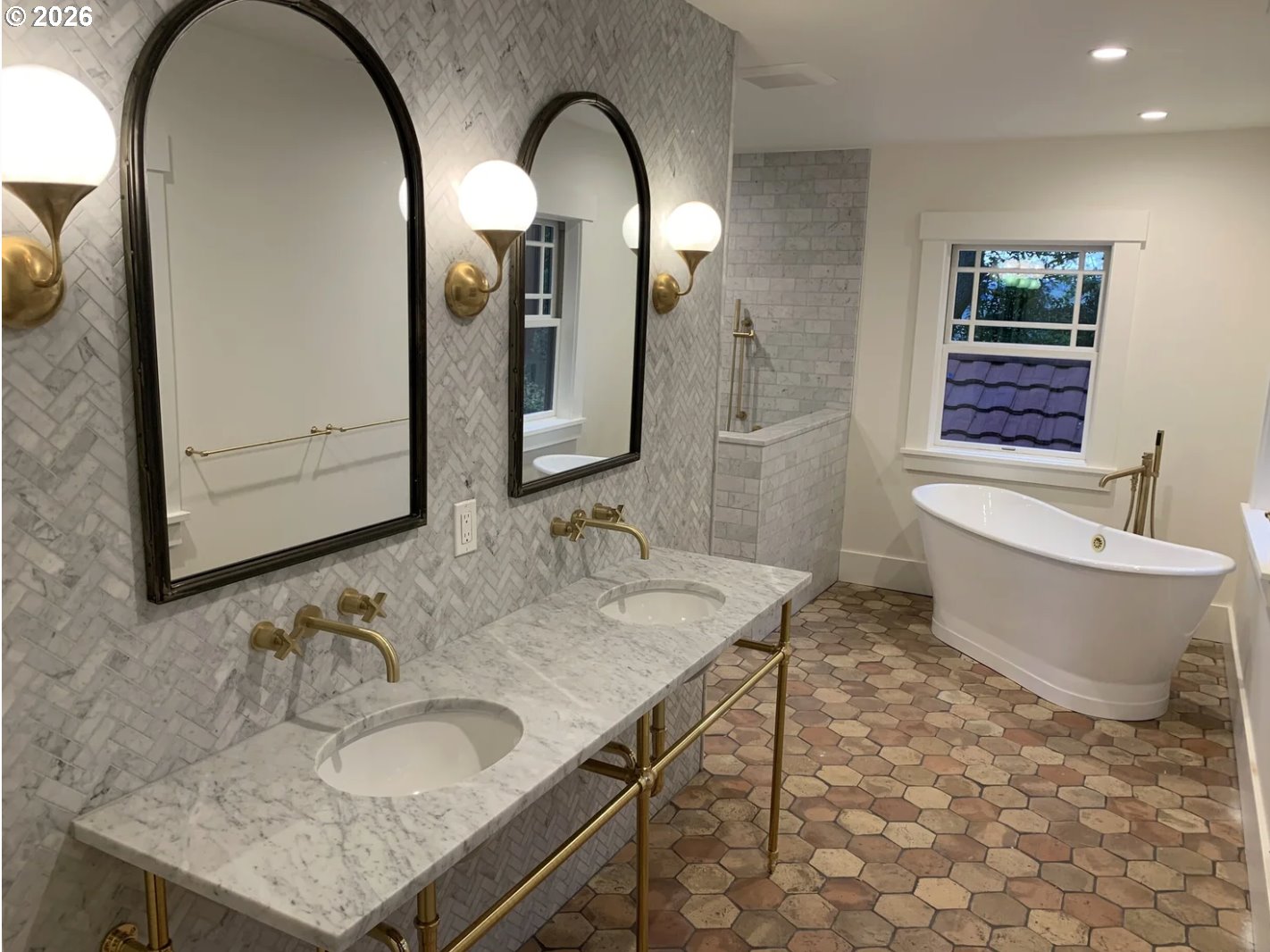 4323 SW HAMILTON TER